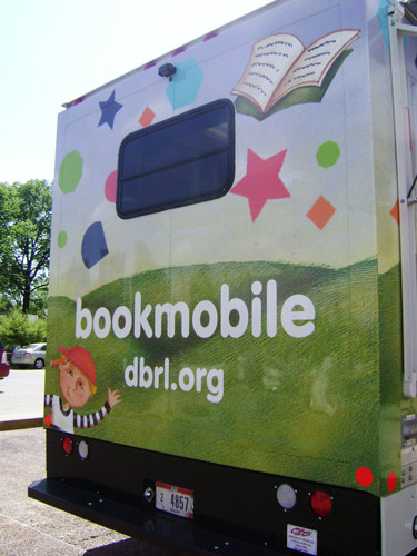 Go, Bookmobile, Jr! Go!