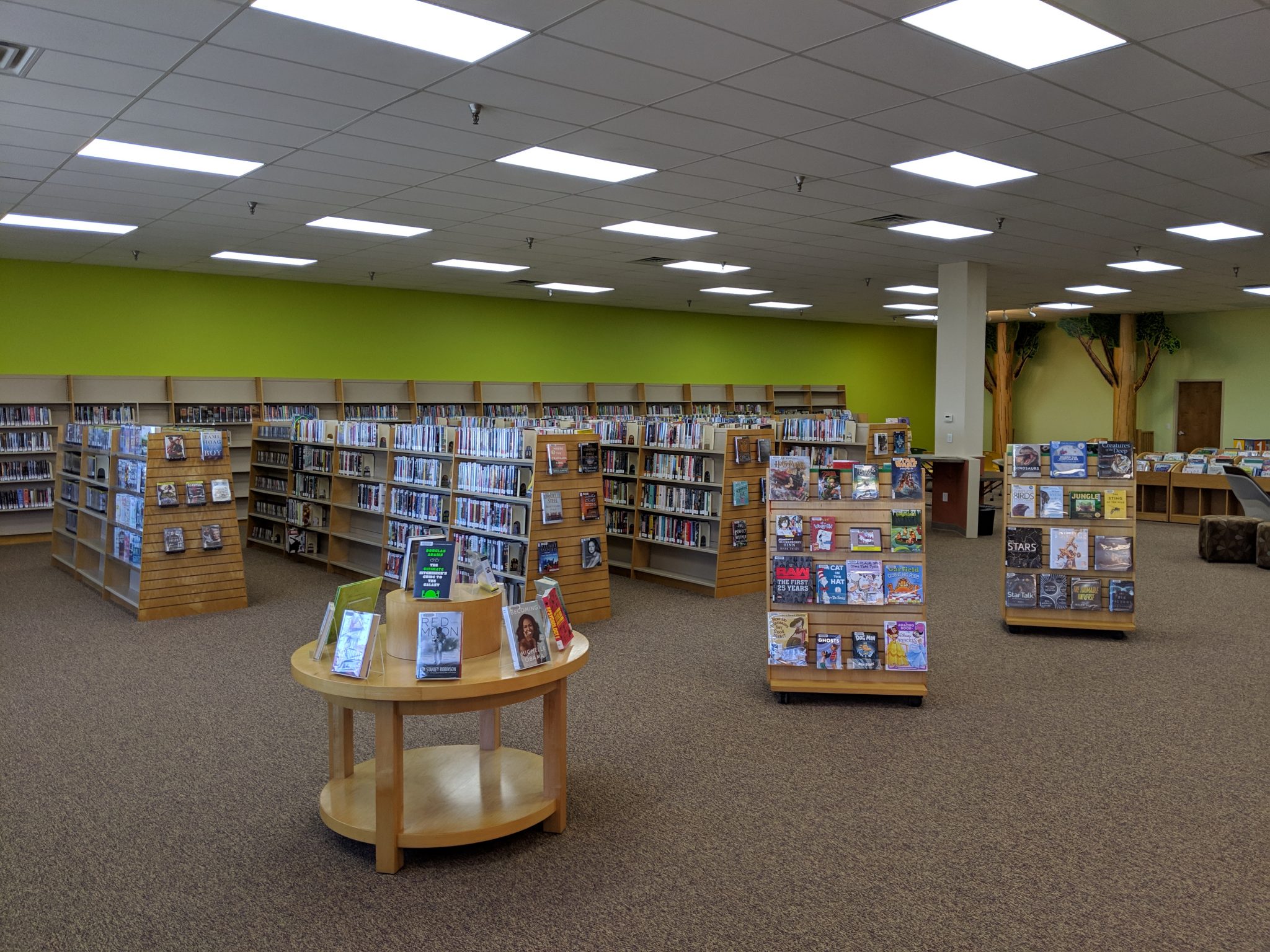 Holts Summit Public Library interior