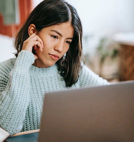 woman at laptop